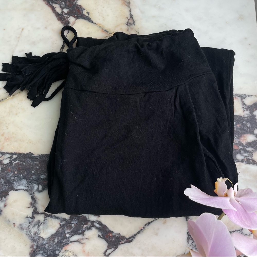 Riller Black Sweatpants